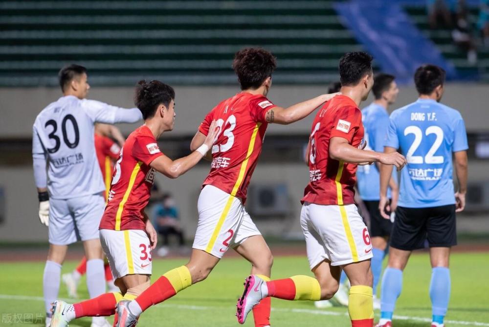 九游登录入口-关于关键战社区盾传出新动向，芝加哥公牛豪取连胜，高层表态——底气十足，资深球员宣示担当的信息