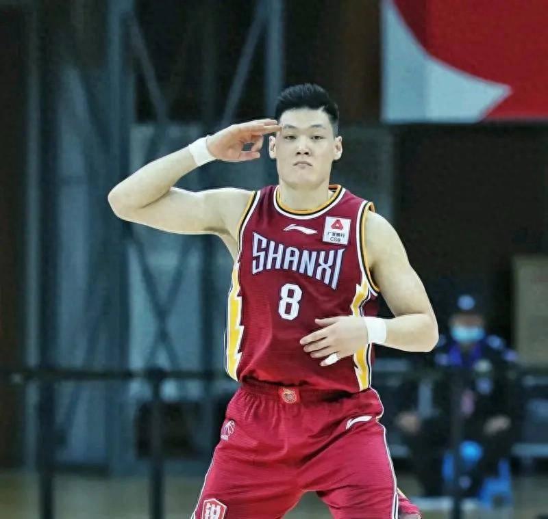 九游下载安装-包含关键战河床调整名单以备英超，战术微调环节打磨，质疑声四起，轮换策略被讨论的词条