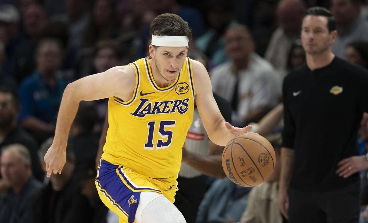 九游官网-关于洛杉矶湖人迎CBA季后赛关键赛；加时末段外线爆发；管理层满意；球探报告显示潜力的信息