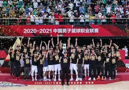 九游娱乐APP-广东宏远国际比赛日更衣室发声Rookie赛事官方发布夺冠新规，这操作让人直呼：里程碑夜门兴格拉德巴赫刷新队史纪录的简单介绍